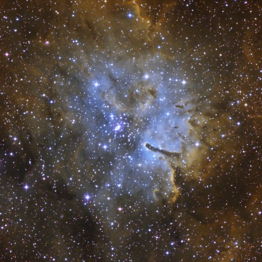 NGC 6820 Emissionsnebel & NGC 6823 offener Sternhaufen